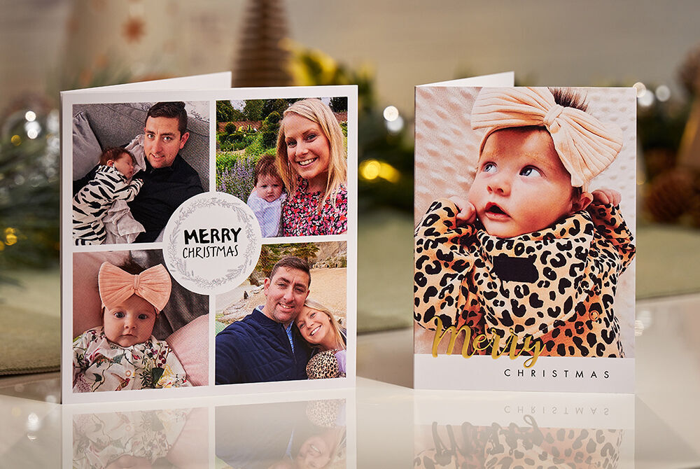 Joyeux Noël cartes avec photos variées, une carte avec tenue léopard cool.